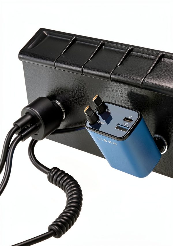 LISEN Retractable USB-C Car Charger 69W Fast Charge-8